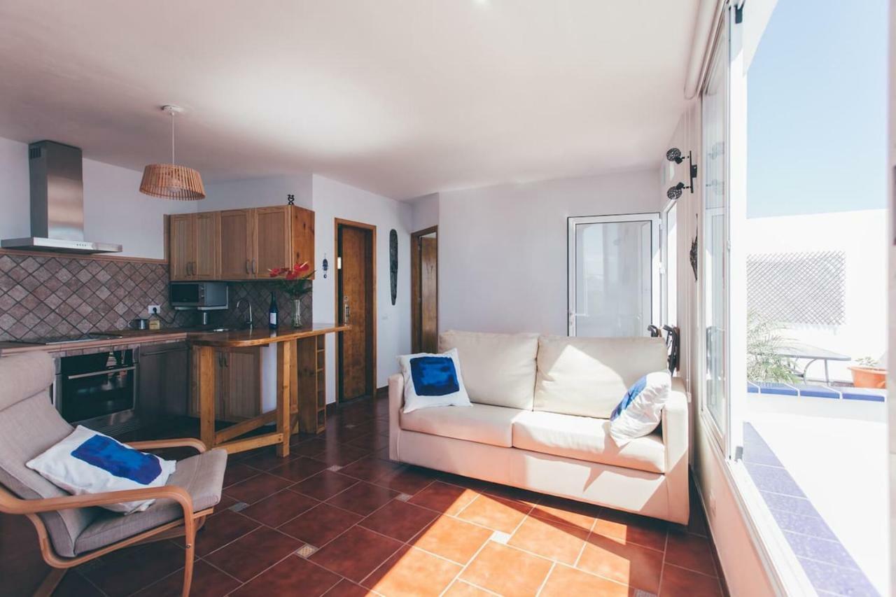 Canary Casita Next To The Atlantic Ocean Radazul Стая снимка